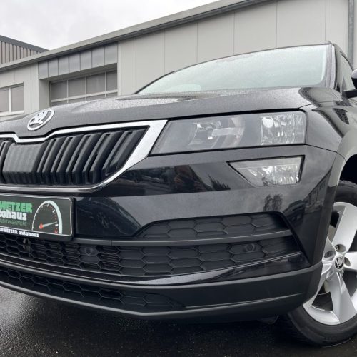 Karoq 1.5 TSI DSG 166¤ m.20% Anz. AHK PANO ACC el.Klappe SHZ Kamera