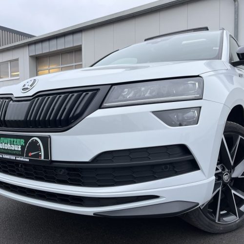 Karoq 1.5 TSI DSG Sportline 181¤ m. 20% Anzahlung AHK Panorama Virtual Cockpit Navi ACC LED DAB PDC SHZ Klima